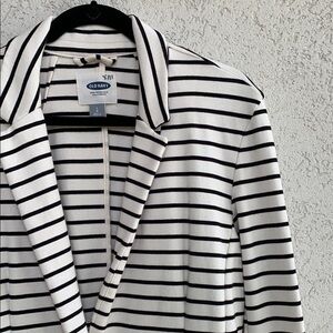 Old Navy Classic Black and White Striped Blazer